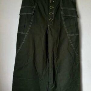 FARM RIO Stylish Green Pants with Pockets